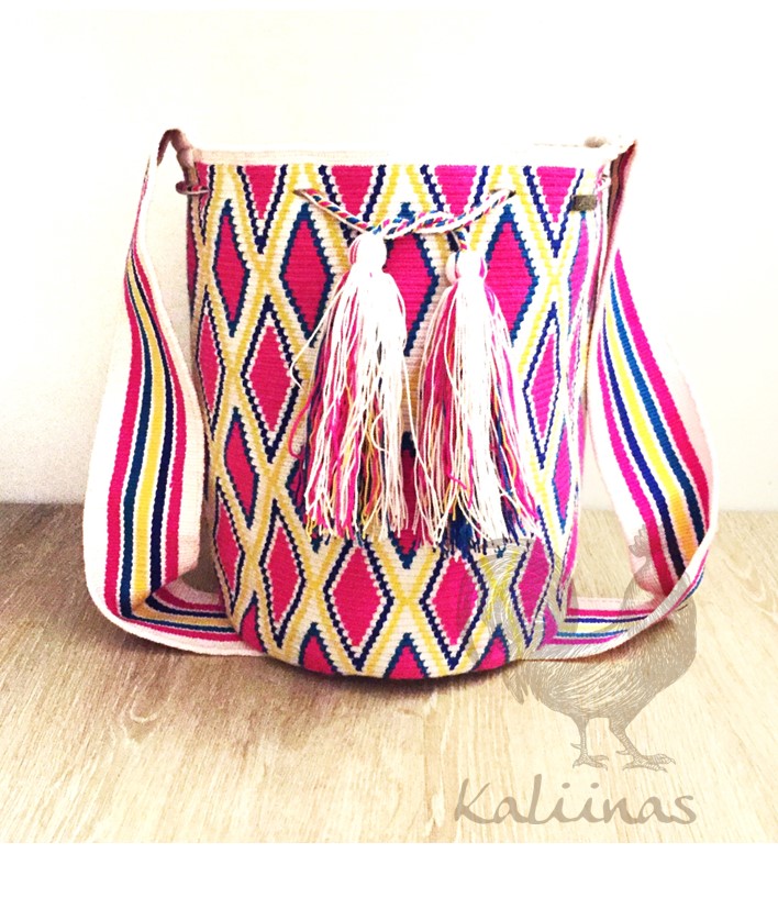 MOCHILA ROMBO FUCSIA